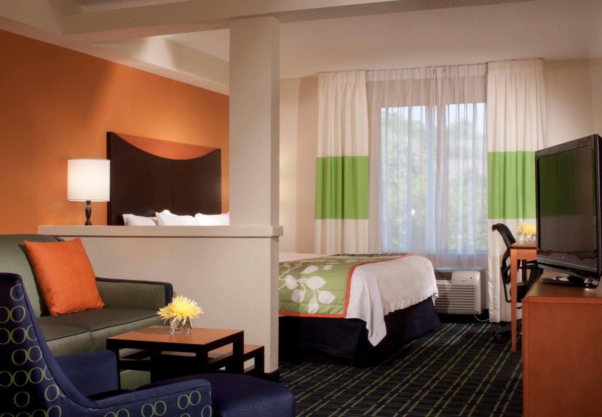 Fairfield Inn & Suites By Marriott Atlanta Kennesaw Rum bild